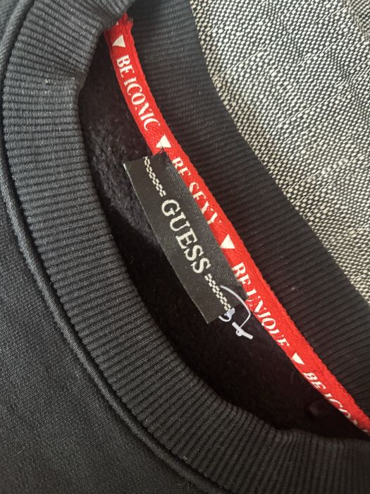 свитшот от Guess