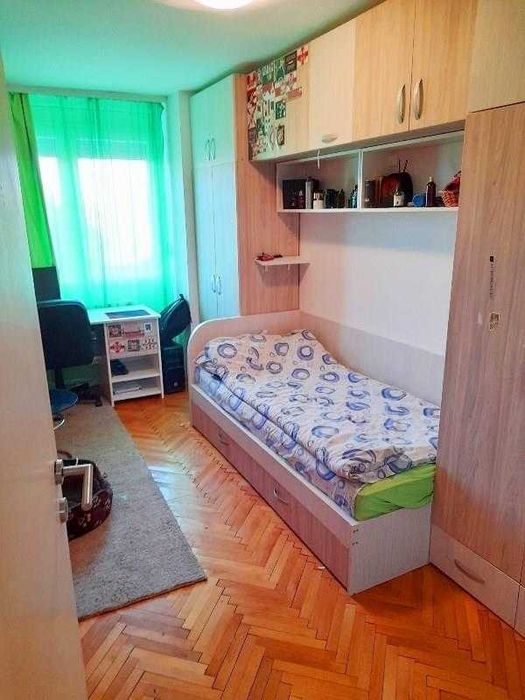 Дава се под наем Тристаен апартамент в Пловдив, Коматевски възел - 96 кв.м за 464.1 € - Снимка #1