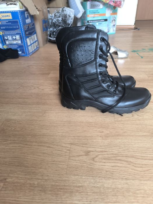 Продам берцы 44 размера