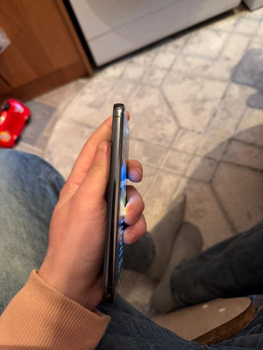 Samsung  s23/256/8/ СРОЧНО