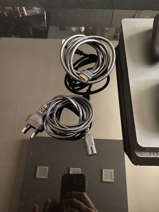 Ps 4 slim+два джойстика+ игри