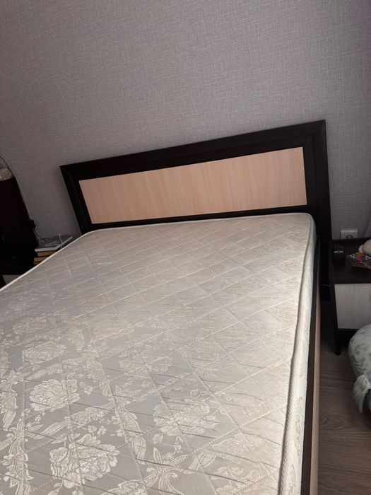 Продам двуспальная кровать