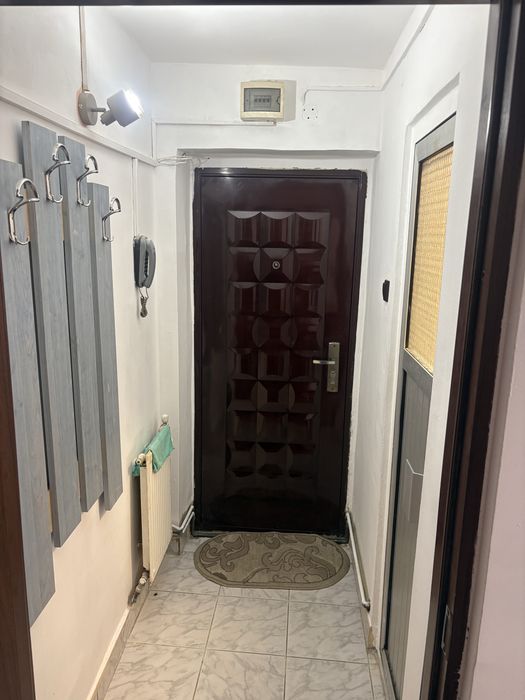 Apartament 2 camere zona 9 Mai