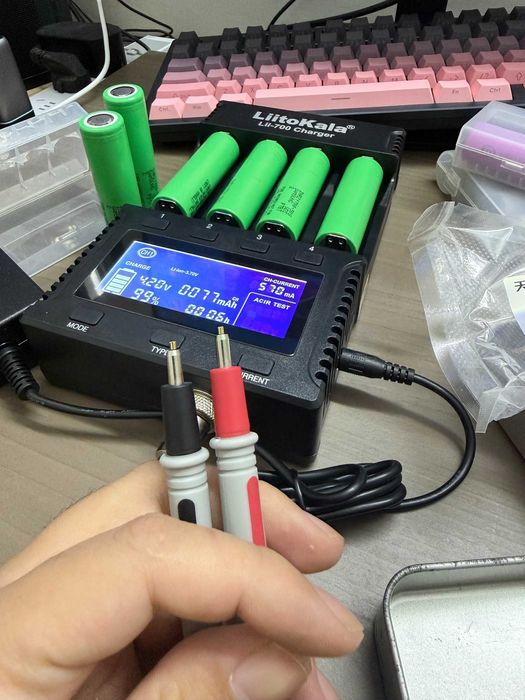 Новинка! LiitoKala-700 4-канальный зарядчик и тестер для аккумуляторов