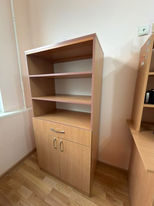 Продается шкаф с полками
