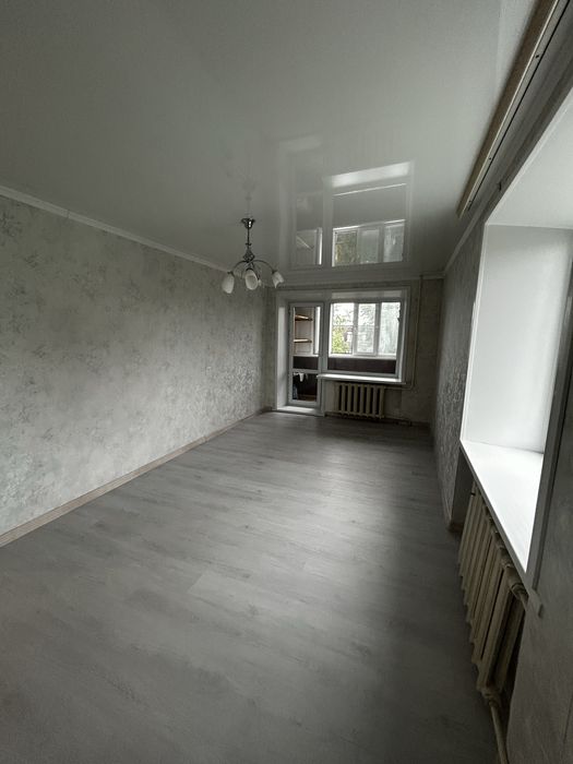 Продам трехкомнатную квартиру