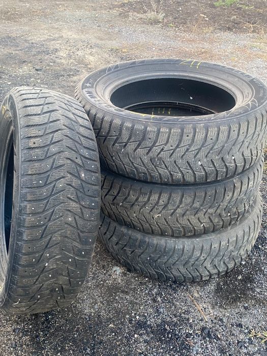 Продаю резину 225 60 R18