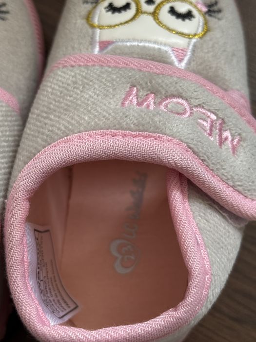 Papucei casa fetite,LC waikiki!