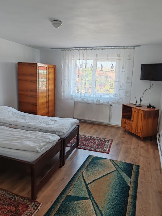 Dau in chirie ap 1 camera bucătărie și baie la et 1 la casa — fotografia 2