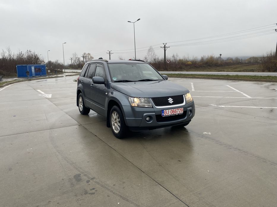 Suzuki Grand Vitara 2.0i automata, 4x4, blocant central, greu usor!!
