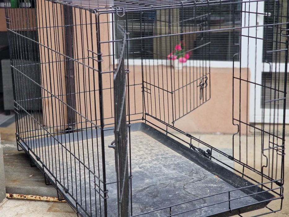 Метална клетка за куче