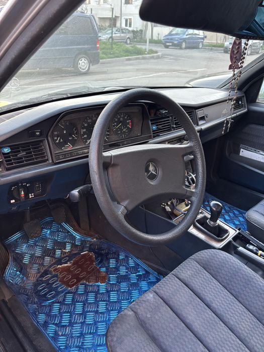 Vand mercedes 190e 2.0 Benzina