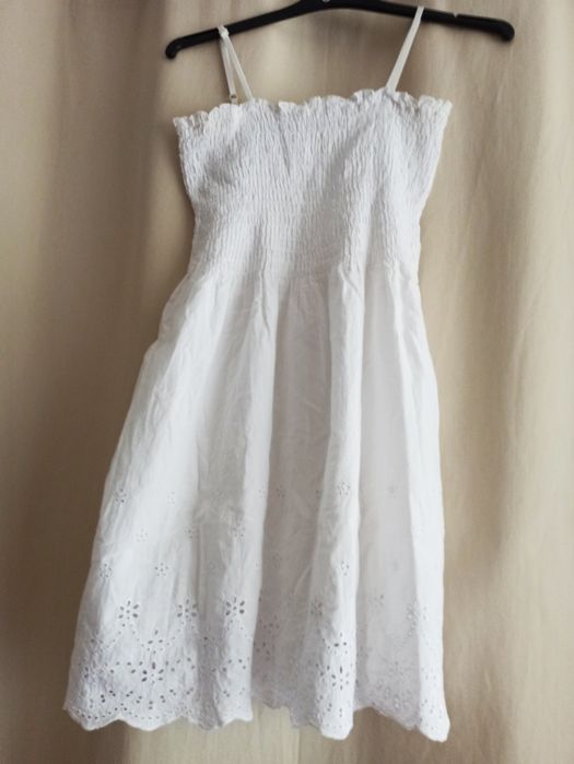 Vand lot de haine fetita 140-152 ca noi