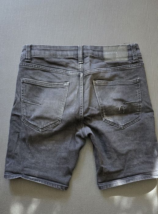 Три чифта къси дънки 62лв.