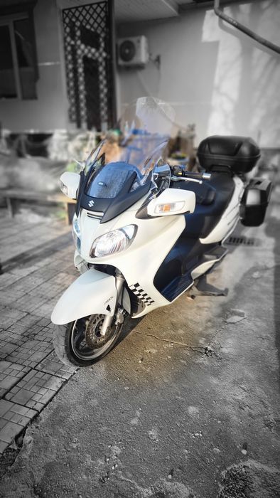 Suzuki burgman 650 Executiv echipat turing,dotări full.