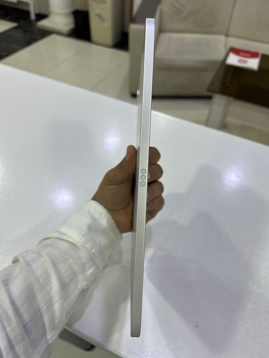 Sotiladi: Apple iPad 10th generation