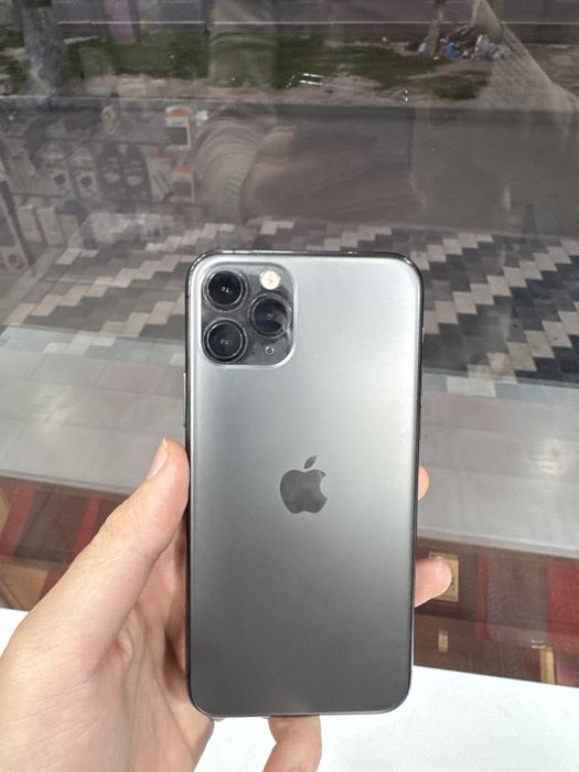 Iphone 11 pro сотилади