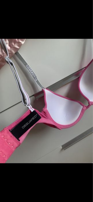 Dsquared2 оригинален сутиен