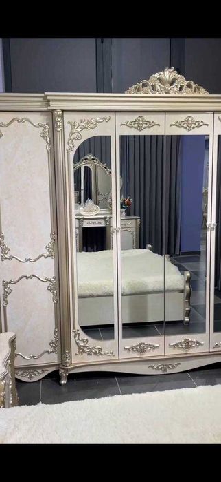 Срочно!!! Спальный гарнитур абсолютно новый