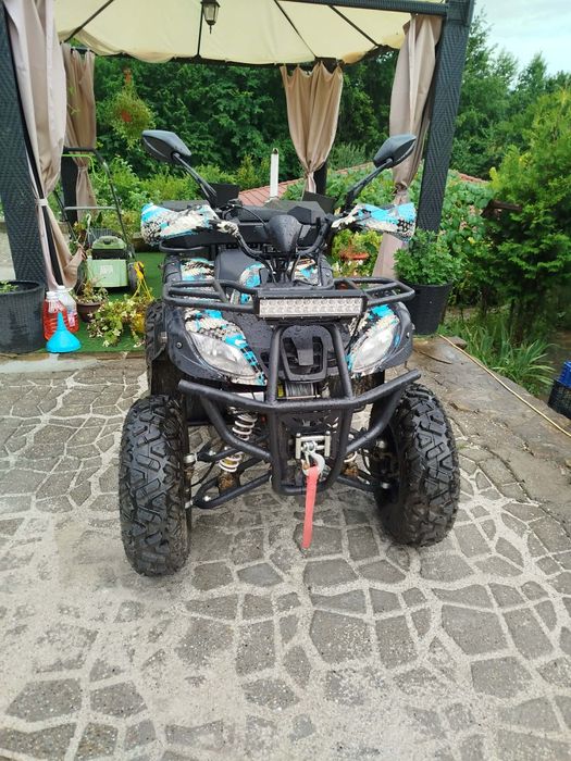 ATV на една година на 390 км.