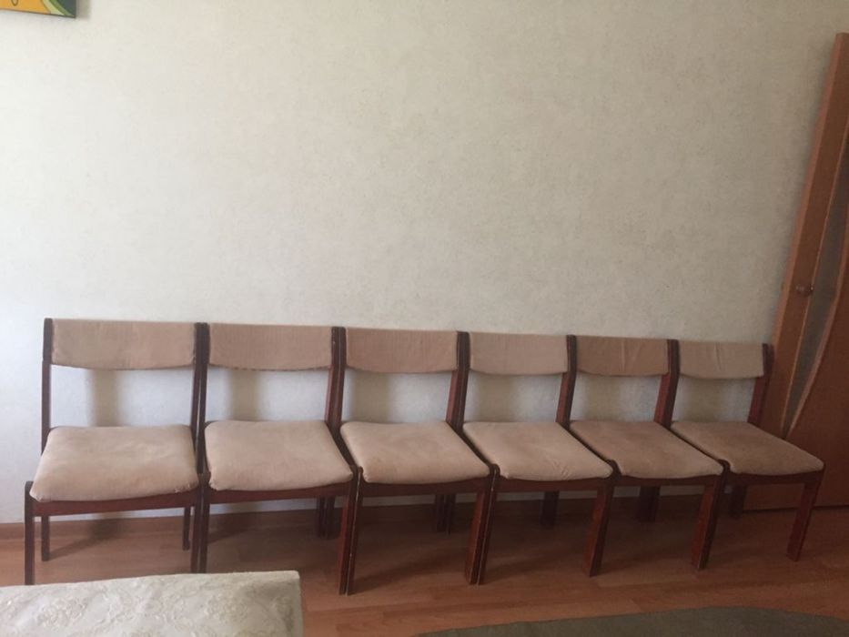 Продам стулья для гостиной