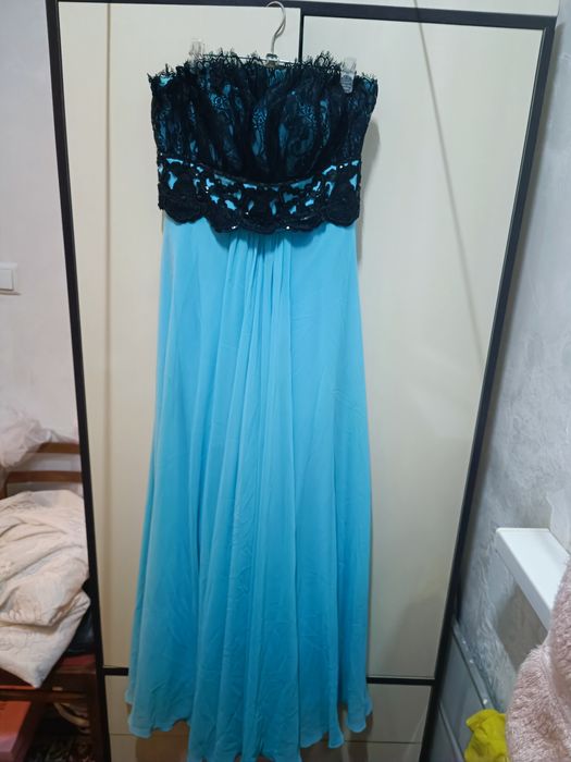 Срочно Обменяю платье в отличном состоянии