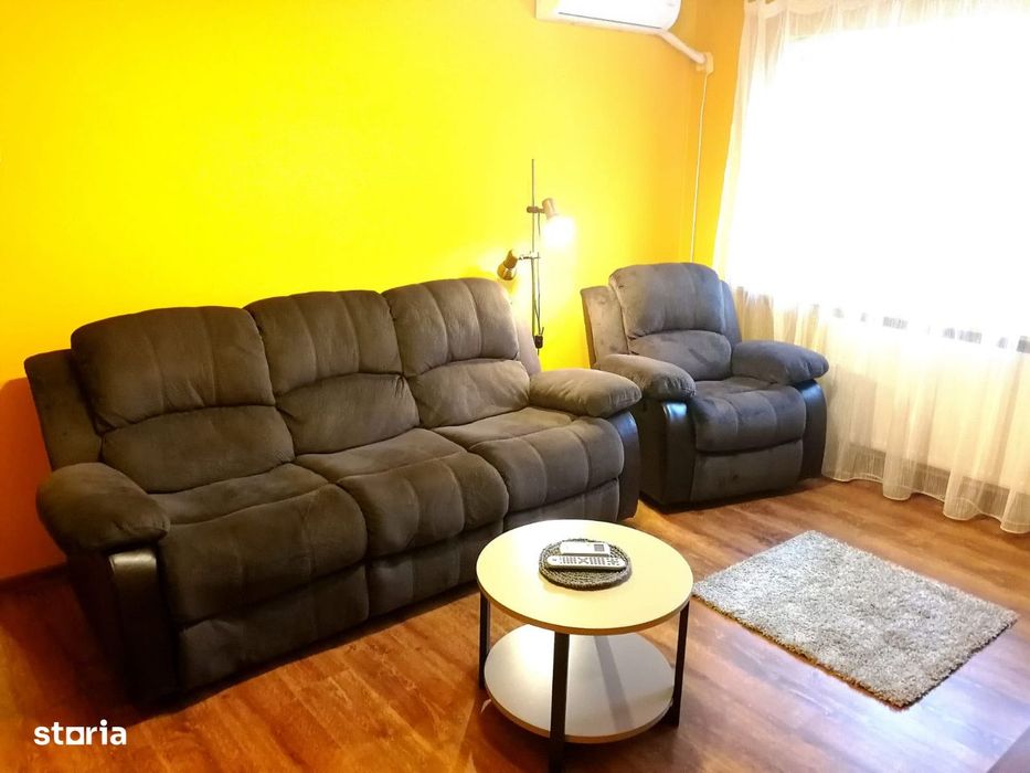 3 camere Podu Roș(1001 Articole) | renovat | 2 balcoane | 10 min Palas