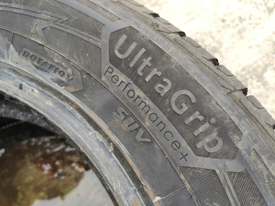 1бр Зимна гума 215 65 17 - Goodyear - DOT 2024