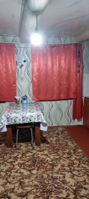 Продам очень теплый дом , хоз постройки , огород ,