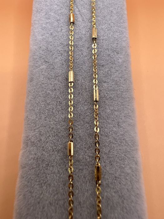 Продам золотую цепочку.