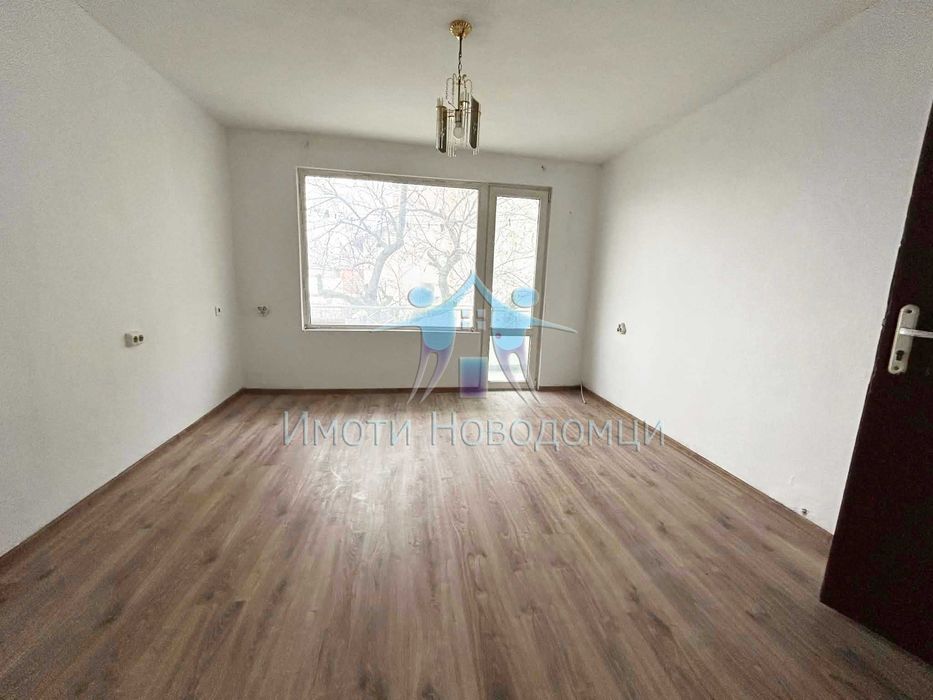 Продава се Етаж от къща в Шумен, Пазара - 82 кв.м за 1518 €/кв.м - Снимка #3