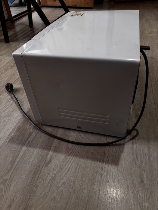 Микровалновка в отличном состояний