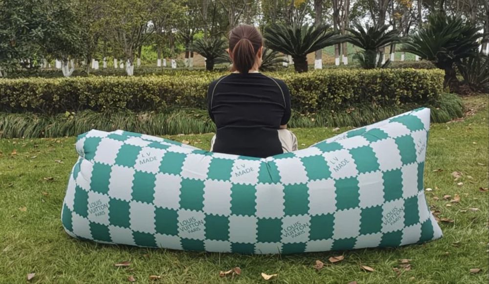 Ламзак , лежак , шезлонг , надувной диван