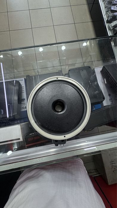 infinity Kappa 800 W