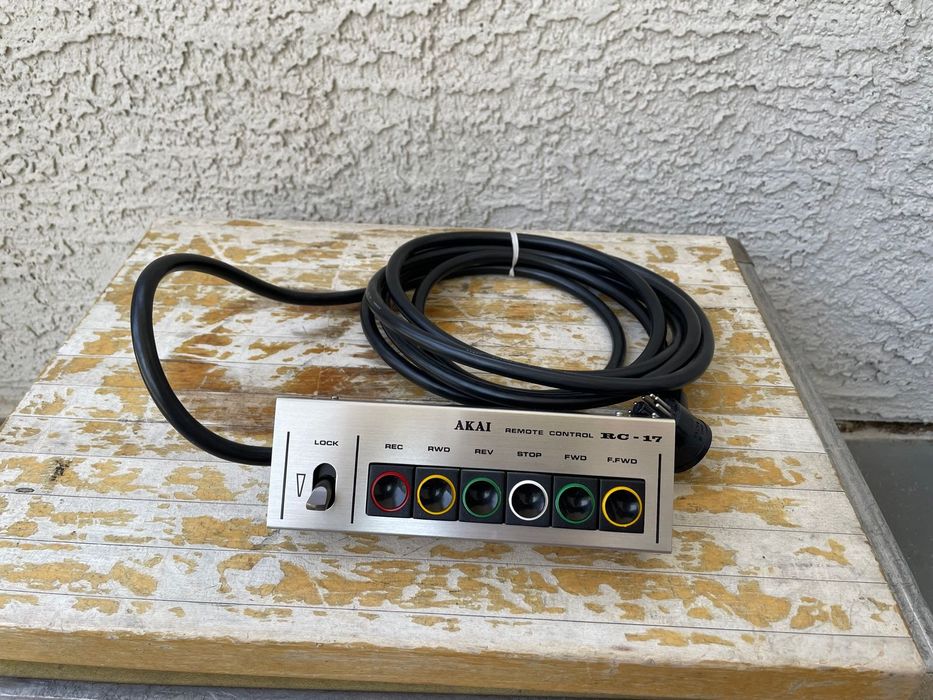Telecomanda Akai RC 17