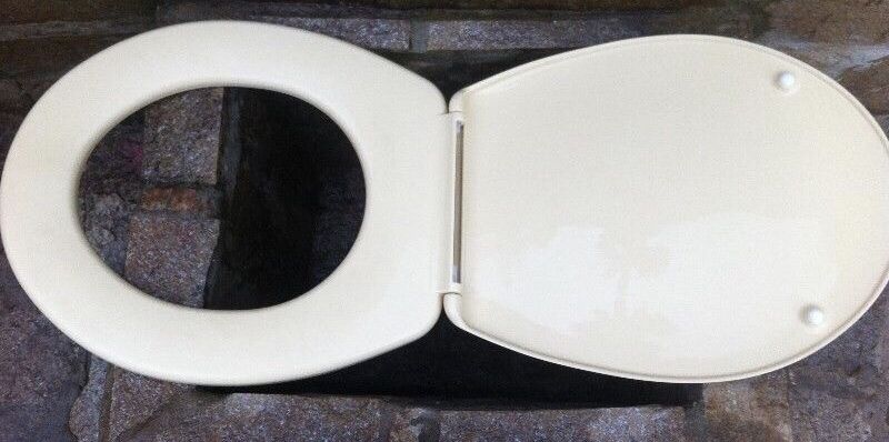 Мивка и Капак за тоалетна MDF