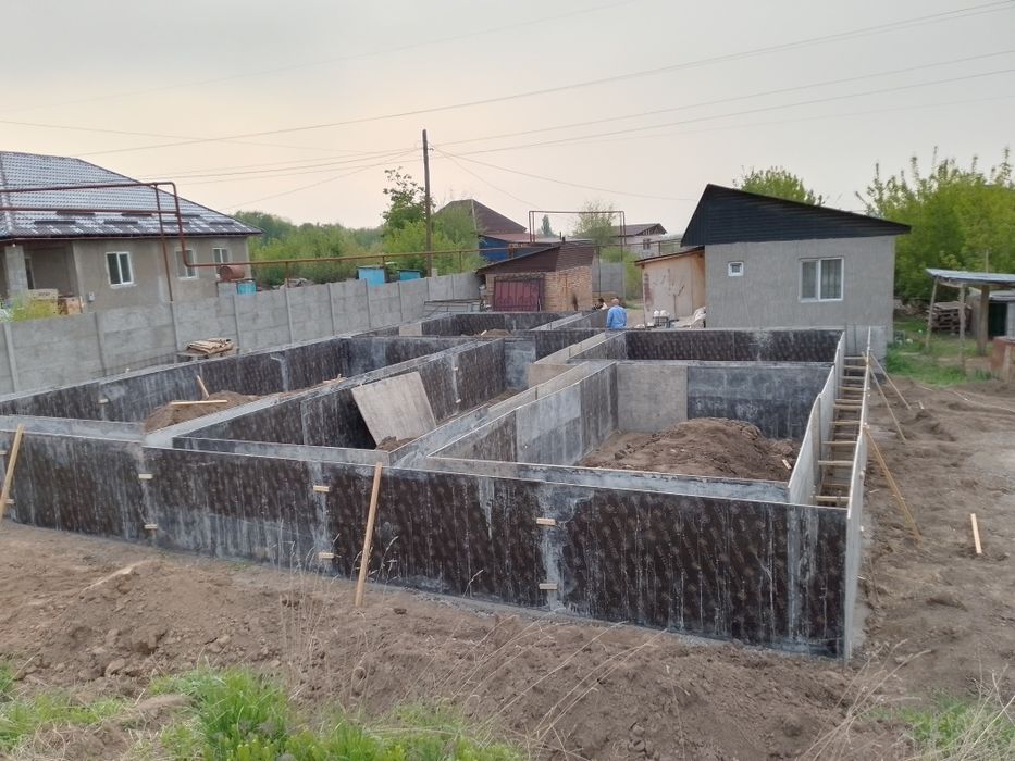 Фундамент құямыз ( заливаем)