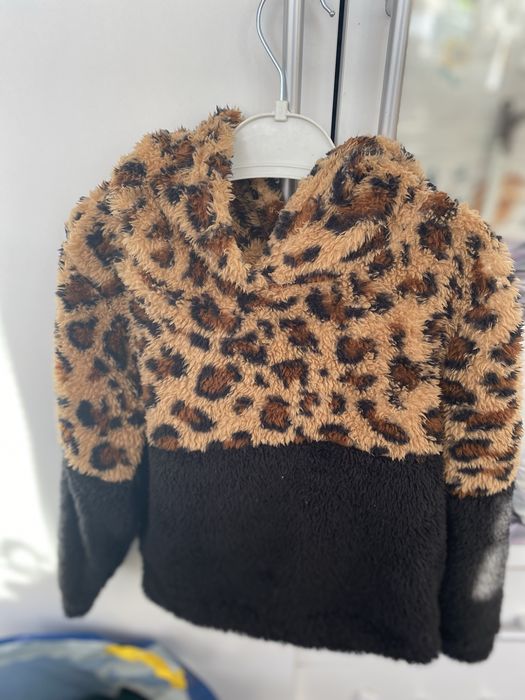 Haine fetita in stare foarte  buna