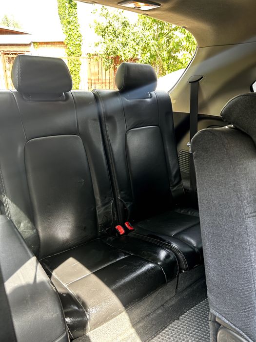 Chevrolet Captiva LTZ 2011 – 3.2л V6 – Пробег 88,000 км – Иностранец
