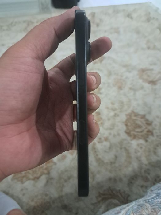 Срочно продам iPhone 16 pro