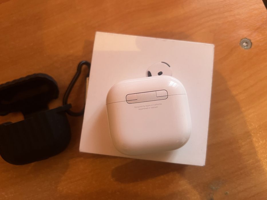 Наушники Apple AirPods 4 ANC