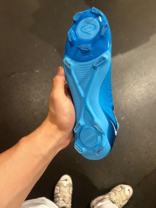 професионални бутонки Nike Phantom Luna II