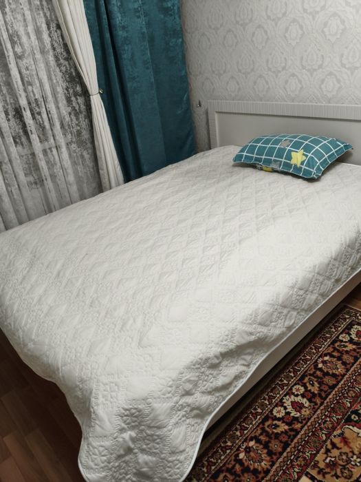 Продам срочно кровать с комодом