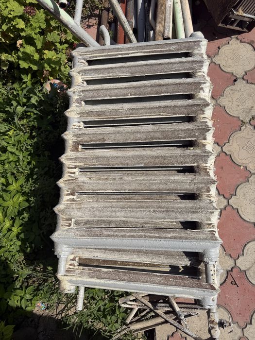 продается чугунные батареи в Фергане