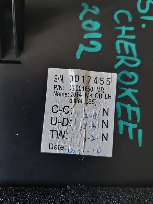 Grila ventilatie bord stanga jeep grand cherokee 4 wk wk2 x90016501mr