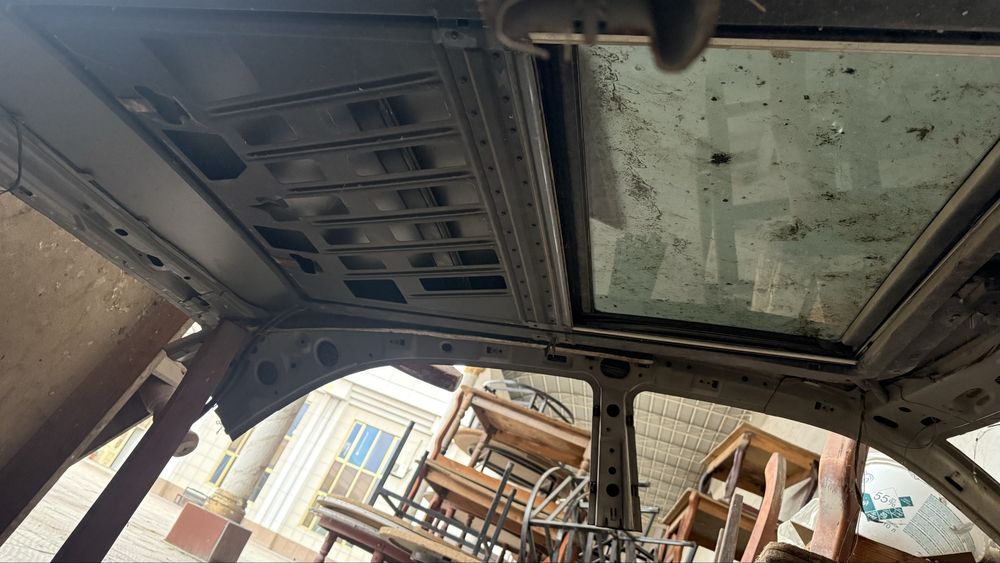 Крыша от мерседес 210 в хорошом сост