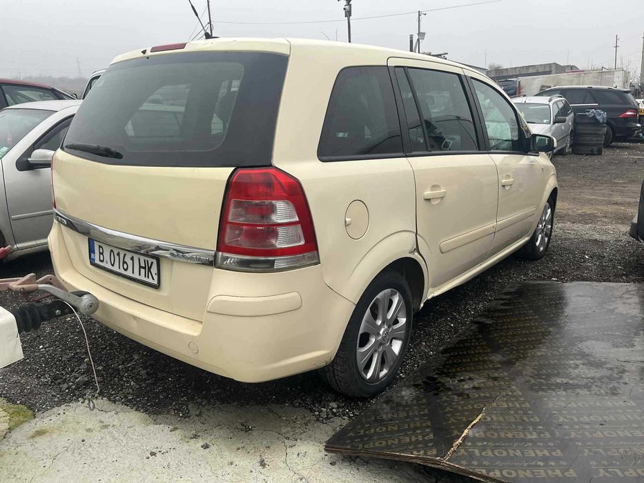 Opel Zafira В ОПЕЛ ЗАФИРА Б 1.6 бензин/метан 2010г.