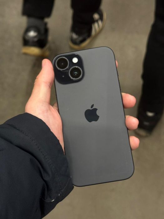 iPhone 15 на 128 гб