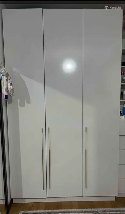 Продам шкаф, комод, полка для косметики