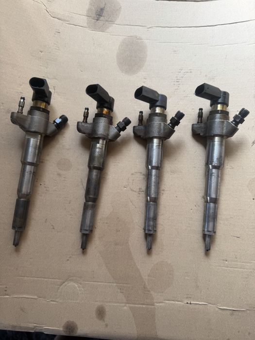 166000372R injector injectoare Continental 2.3dci euro5 euro6 Renault master 3 Opel movanoB Nissan NV400